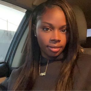 Meet your Posher, Samirah